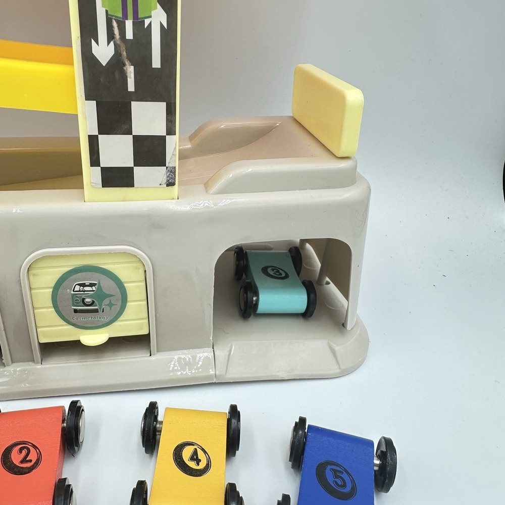 Toddler Car Ramp Toy 10 Cars Race Track Montessori Toy 2-3 Year Old Boys Girls - Picture 7 of 8